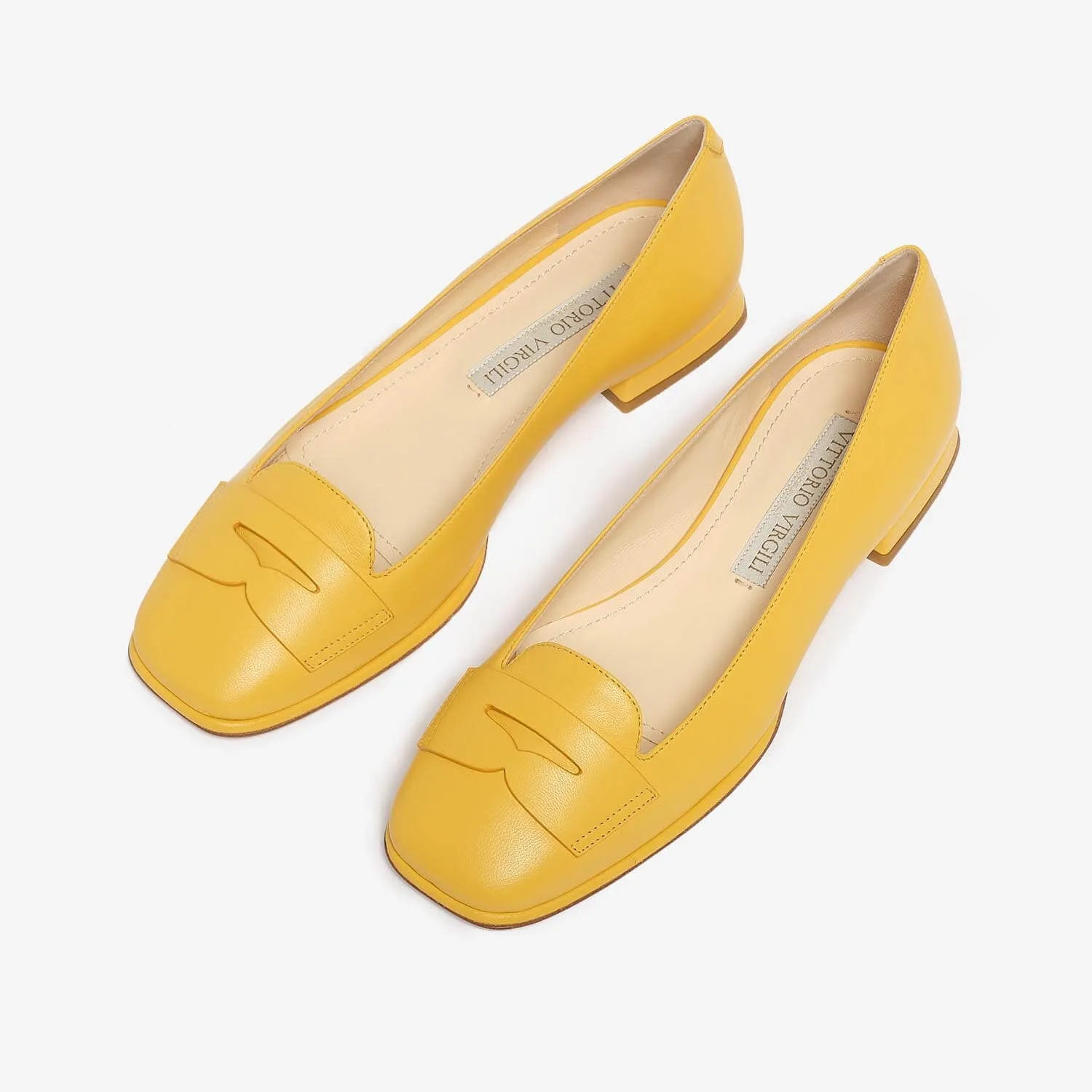 Women's leather ballet flat